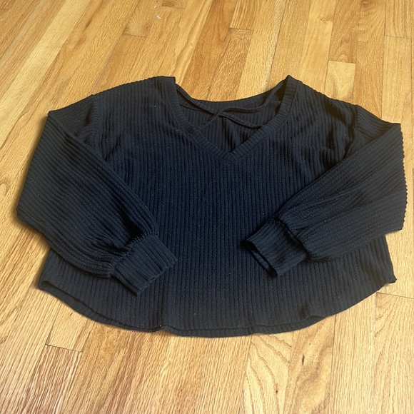 Black Hollister Waffle Off the shoulder  Sweater in XXS - Picture 2 of 3